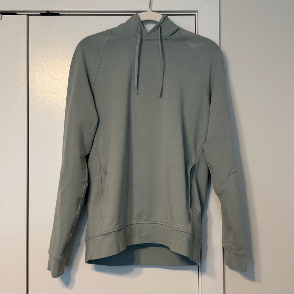 EUC Lululemon Men’s City Sweat sweatshirt